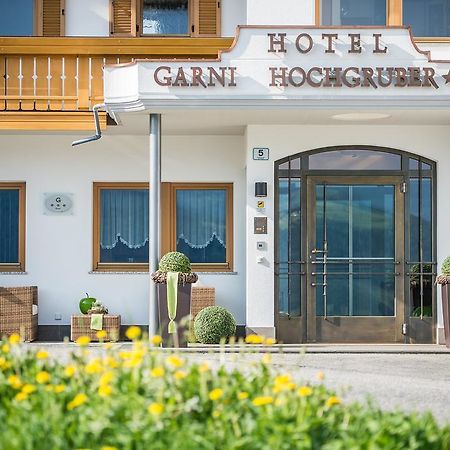 Hotel Garni Hochgruber ブルーニコ エクステリア 写真