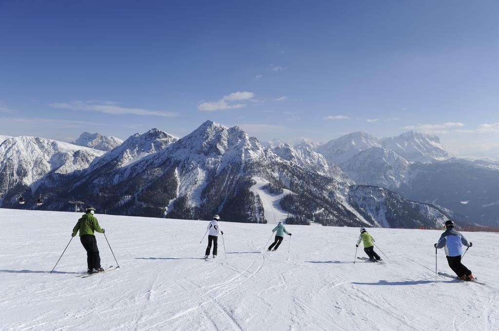 Hotel Garni Hochgruber ブルーニコ エクステリア 写真